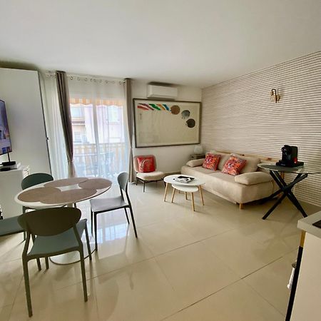 3 Pieces- Vieux Port- Terrasse - Parking Possible Apartment Cannes Luaran gambar