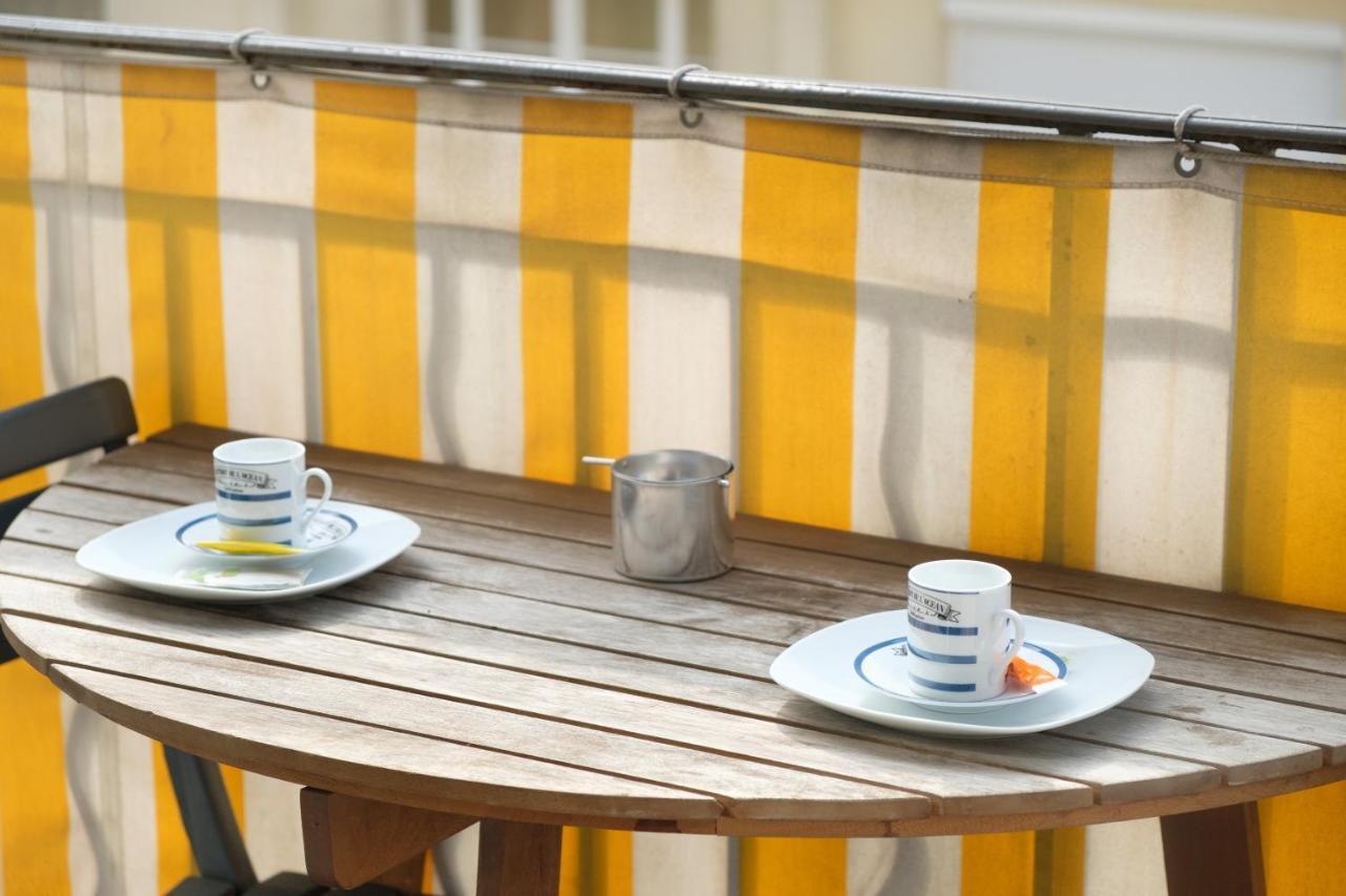 3 Pieces- Vieux Port- Terrasse - Parking Possible Apartment Cannes Luaran gambar