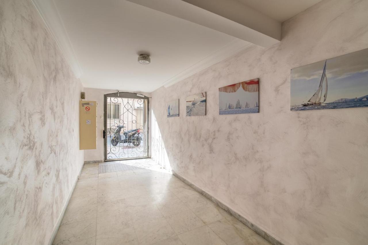 3 Pieces- Vieux Port- Terrasse - Parking Possible Apartment Cannes Luaran gambar