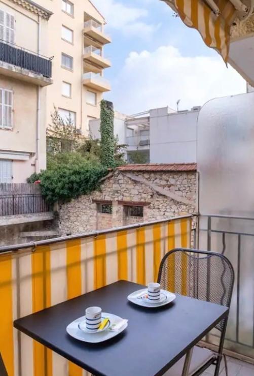 3 Pieces- Vieux Port- Terrasse - Parking Possible Apartment Cannes Luaran gambar
