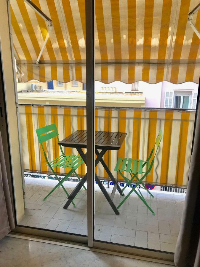 3 Pieces- Vieux Port- Terrasse - Parking Possible Apartment Cannes Luaran gambar